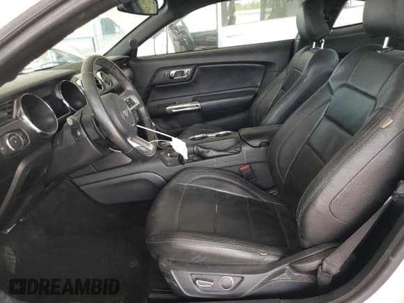 ✅ 2016 Ford Mustang V6 • VIN: 1FA6P8AM1G5224001 • Lot: 80468425. Listed on Copart with 92,429 mi. Free auction sales archive from the USA and detailed vehicle history report at DreamBid. Image 7.