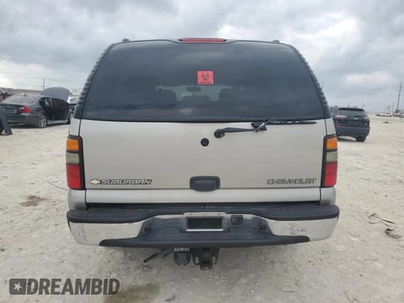 ✅ 2004 Chevrolet Suburban LS • VIN: 3GNEC16ZX4G233840 • Лот: 85450544. Опубликован ранее на Copart с пробегом 271 809 миль. Бесплатный доступ к архиву аукционных продаж из США и подробный отчёт об истории автомобиля на DreamBid. Изображение 6.