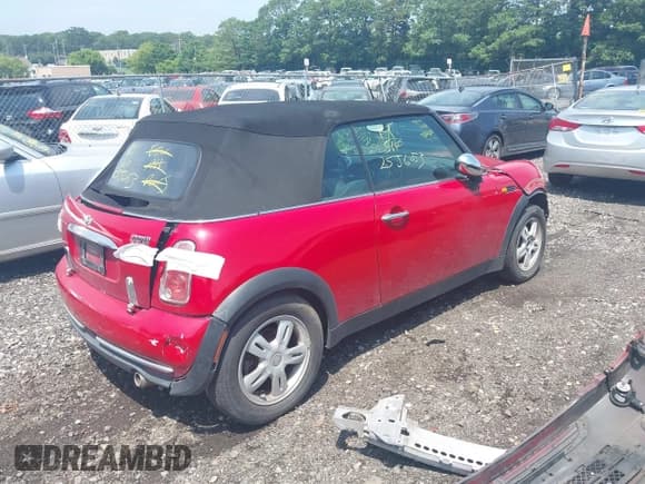 ✅ 2006 MINI Convertible • VIN: WMWRF33546TG13986 • Lot: 42634138. Listed on IAAI with Not provided. Free auction sales archive from the USA and detailed vehicle history report at DreamBid. Image 4.