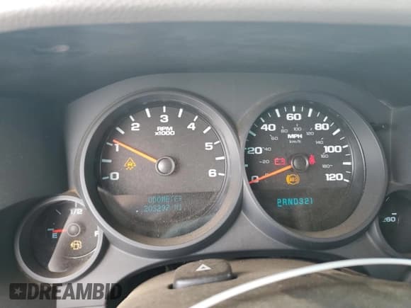 ✅ 2009 Chevrolet Silverado 1500 LS • VIN: 3GCEC13C39G116858 • Lot: 86135085. Listed on Copart with 203,297 mi. Free auction sales archive from the USA and detailed vehicle history report at DreamBid. Image 9.