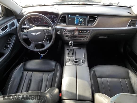 ✅ 2015 Hyundai Genesis 5.0L • VIN: KMHGN4JF9FU037331 • Lot: 84558944. Wystawiony na Copart z przebiegiem 69 384 mil. Bezpłatny archiwum sprzedaży aukcyjnych z USA i szczegółowy raport historii pojazdu na DreamBid. Zdjęcie 8.