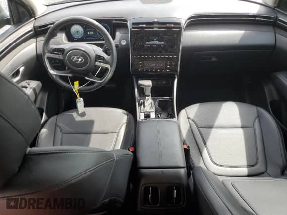 2024 Hyundai Tucson SEL with VIN 5NMJF3DE1RH311248, listed as a Copart auction lot 81043225 with 10,830 mi miles and Salvage title. Bid and sale history available at DreamBid. Image 8.