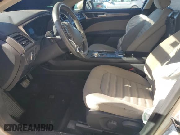 ✅ 2017 Ford Fusion S • VIN: 3FA6P0G71HR226588 • Лот: 91297055. Опубликован ранее на Copart с пробегом 38 066 миль. Бесплатный доступ к архиву аукционных продаж из США и подробный отчёт об истории автомобиля на DreamBid. Изображение 7.