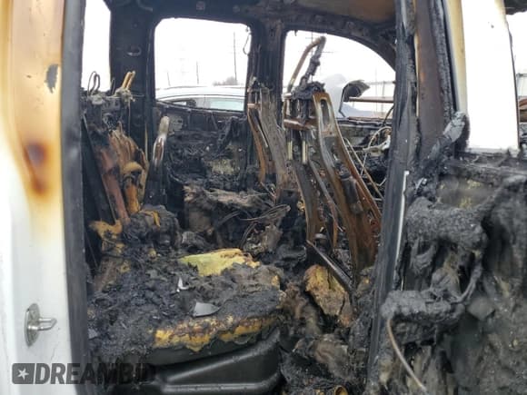 ✅ 2015 Chevrolet Silverado 2500HD LT • VIN: 1GC2KVE81FZ140321 • Лот: 86995094. Опубликован ранее на Copart с пробегом Не указан. Бесплатный доступ к архиву аукционных продаж из США и подробный отчёт об истории автомобиля на DreamBid. Изображение 10.