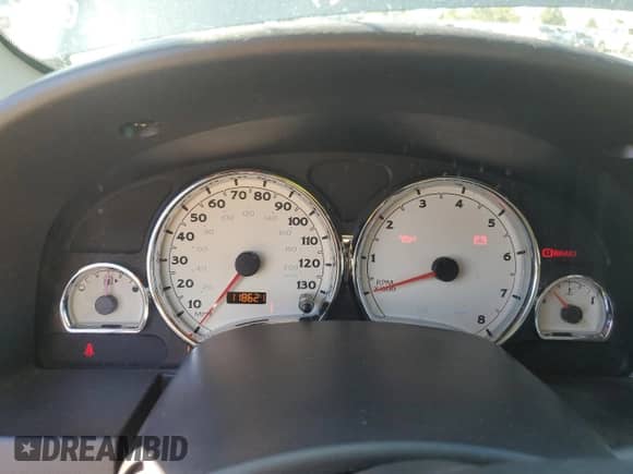 2005 Saturn VUE z VIN 5GZCZ53435S850407, wystawiony jako Copart lot #81821284 z przebiegiem 118 621 mil mil oraz Szkoda całkowita • Salvage title. Historia ofert i sprzedaży dostępna na DreamBid. Obrazek 9.