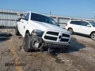 2019 Ram 1500 Tradesman z VIN 1C6RR6FG9KS581467, wystawiony jako IAAI lot #42567661 z przebiegiem 161 228 mil mil oraz . Historia ofert i sprzedaży dostępna na DreamBid. Obrazek 1.