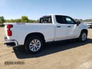 ✅ 2019 Chevrolet Silverado 1500 Custom • VIN: 1GCRYBEH5KZ384382 • Lot: 69638704. Wystawiony na Copart z przebiegiem 33 263 mil. Bezpłatny archiwum sprzedaży aukcyjnych z USA i szczegółowy raport historii pojazdu na DreamBid. Zdjęcie 3.
