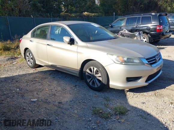 ✅ 2015 Honda Accord LX • VIN: 1HGCR2F35FA023360 • Lot: 43542918. Wystawiony na IAAI z przebiegiem 111 796 mil. Bezpłatny archiwum sprzedaży aukcyjnych z USA i szczegółowy raport historii pojazdu na DreamBid. Zdjęcie 1.