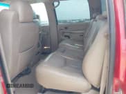 ✅ 2006 Chevrolet Silverado 2500HD LT3 • VIN: 1GCHK23D86F145400 • Lot: 42230812. Wystawiony na IAAI z przebiegiem 513 221 mil. Bezpłatny archiwum sprzedaży aukcyjnych z USA i szczegółowy raport historii pojazdu na DreamBid. Zdjęcie 8.