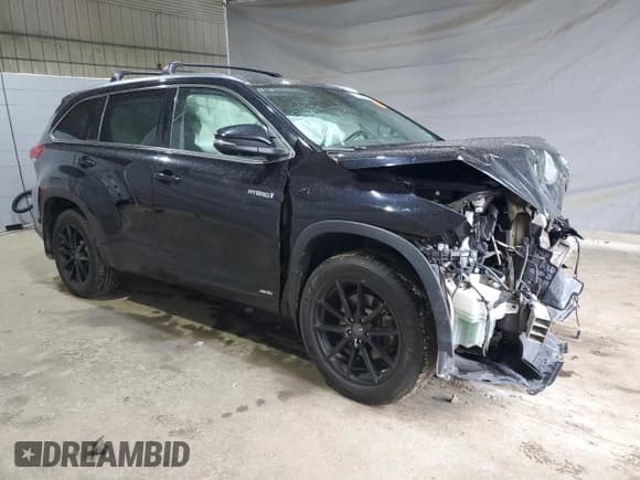 ✅ 2018 Toyota Highlander Hybrid Limited • VIN: 5TDDGRFH0JS042262 • Lot: 70936905. Listed on Copart with Not provided. Free auction sales archive from the USA and detailed vehicle history report at DreamBid. Image 4.