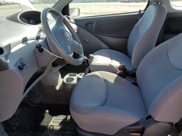 ✅ 2003 Toyota ECHO • VIN: JTDAT123230268500 • Lot: 47877955. Listed on Copart with 96,757 mi. Free auction sales archive from the USA and detailed vehicle history report at DreamBid. Image 7.