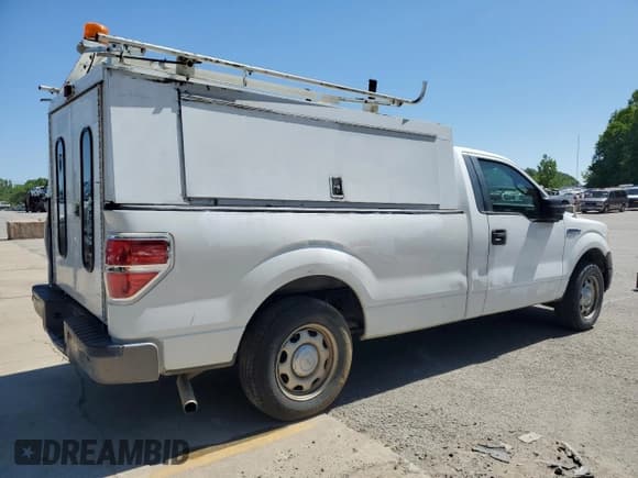 ✅ 2010 Ford F-150 XL • VIN: 1FTMF1CW1AKA46528 • Lot: 44030835. Listed on Copart with 97,938 mi. Free auction sales archive from the USA and detailed vehicle history report at DreamBid. Image 3.