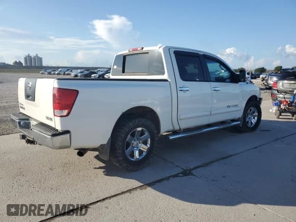 ✅ 2006 Nissan Titan SE • VIN: 1N6BA07AX6N555924 • Лот: 68919185. Опубликован ранее на Copart с пробегом 242 559 миль. Бесплатный доступ к архиву аукционных продаж из США и подробный отчёт об истории автомобиля на DreamBid. Изображение 3.