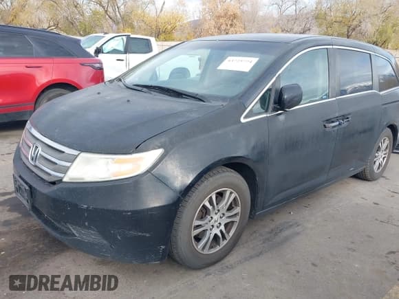 ✅ 2013 Honda Odyssey EX • VIN: 5FNRL5H44DB075407 • Lot: 43725774. Listed on IAAI with 192,101 mi. Free auction sales archive from the USA and detailed vehicle history report at DreamBid. Image 2.