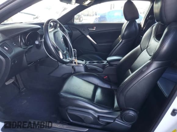 ✅ 2013 Hyundai Genesis Coupe 2.0T • VIN: KMHHT6KD5DU111151 • Lot: 82601425. Listed on Copart with 119,129 mi. Free auction sales archive from the USA and detailed vehicle history report at DreamBid. Image 7.