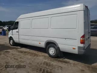 ✅ 2006 Freightliner Sprinter • VIN: WDYPD744965964511 • Lot: 57107925. Wystawiony na Copart z przebiegiem 313 895 mil. Bezpłatny archiwum sprzedaży aukcyjnych z USA i szczegółowy raport historii pojazdu na DreamBid. Zdjęcie 2.