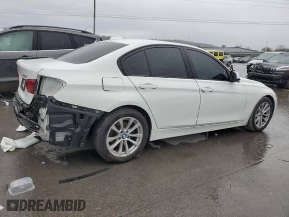 2016 BMW 3 Series 320i xDrive с VIN WBA8E5G52GNU19819, выставлен на аукционе Copart как лот 78611154 с пробегом 117 076 миль миль и Списание • Salvage title. История ставок и продаж доступна на DreamBid. Изображение 3.