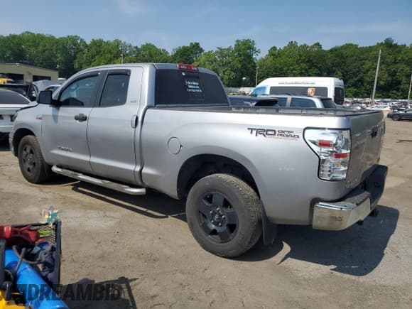 ✅ 2008 Toyota Tundra • VIN: 5TFBV54138X060111 • Lot: 58850045. Wystawiony na Copart z przebiegiem 198 422 mil. Bezpłatny archiwum sprzedaży aukcyjnych z USA i szczegółowy raport historii pojazdu na DreamBid. Zdjęcie 2.