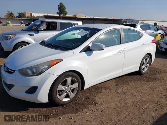✅ 2013 Hyundai Elantra GLS • VIN: 5NPDH4AE8DH387580 • Lot: 43845359. Listed on IAAI with 205,567 mi. Free auction sales archive from the USA and detailed vehicle history report at DreamBid. Image 2.