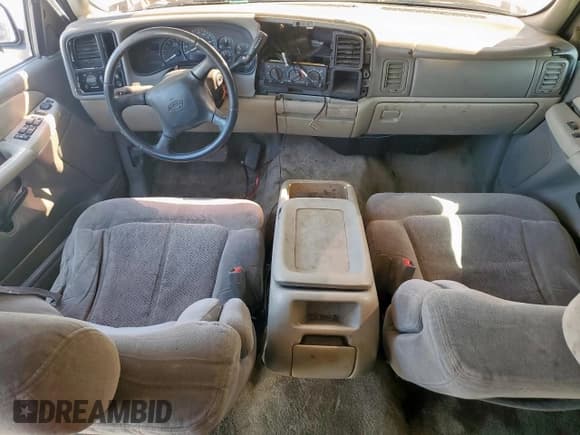 ✅ 2002 Chevrolet Tahoe LS • VIN: 1GNEC13V02J340019 • Lot: 52566865. Listed on Copart with 320,518 mi. Free auction sales archive from the USA and detailed vehicle history report at DreamBid. Image 8.