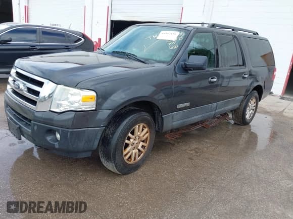 ✅ 2007 Ford Expedition Max XLT • VIN: 1FMFK16577LA00305 • Лот: 43413155. Опубликован ранее на IAAI с пробегом 163 631 миль. Бесплатный доступ к архиву аукционных продаж из США и подробный отчёт об истории автомобиля на DreamBid. Изображение 2.