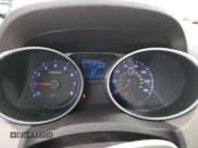 ✅ 2014 Hyundai Tucson SE • VIN: KM8JU3AG7EU934660 • Lot: 80252595. Wystawiony na Copart z przebiegiem 73 419 mil. Bezpłatny archiwum sprzedaży aukcyjnych z USA i szczegółowy raport historii pojazdu na DreamBid. Zdjęcie 9.