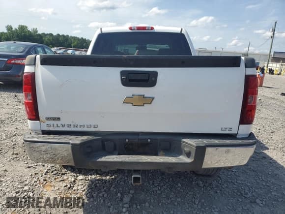 ✅ 2010 Chevrolet Silverado 1500 LTZ • VIN: 3GCRCTE00AG269458 • Lot: 57466255. Listed on Copart with 179,208 mi. Free auction sales archive from the USA and detailed vehicle history report at DreamBid. Image 6.