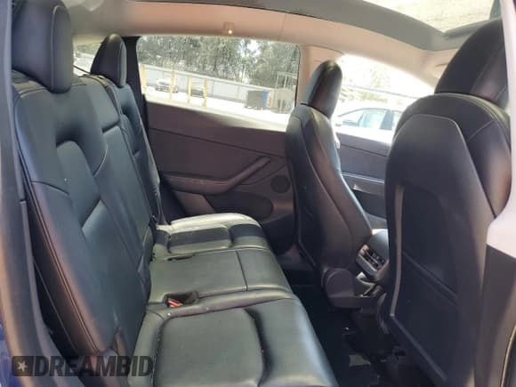 ✅ 2021 Tesla Model Y Long Range • VIN: 5YJYGAEE3MF196385 • Lot: 56984645. Wystawiony na Copart z przebiegiem 39 654 mil. Bezpłatny archiwum sprzedaży aukcyjnych z USA i szczegółowy raport historii pojazdu na DreamBid. Zdjęcie 10.