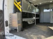 ✅ 2018 Ford Transit • VIN: 1FTYR1YG9JKA68352 • Лот: 85918324. Опубликован ранее на Copart с пробегом 64 560 миль. Бесплатный доступ к архиву аукционных продаж из США и подробный отчёт об истории автомобиля на DreamBid. Изображение 6.