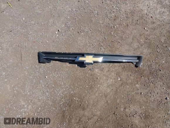 ✅ 2020 Chevrolet Trax LS • VIN: KL7CJKSB6LB020800 • Lot: 43283496. Listed on IAAI with 105,398 mi. Free auction sales archive from the USA and detailed vehicle history report at DreamBid. Image 12.