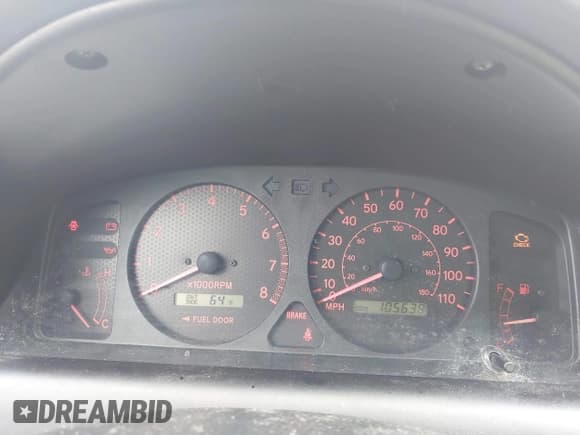 ✅ 2002 Toyota Corolla CE • VIN: 2T1BR12E02C583319 • Lot: 43411491. Wystawiony na IAAI z przebiegiem 105 638 mil. Bezpłatny archiwum sprzedaży aukcyjnych z USA i szczegółowy raport historii pojazdu na DreamBid. Zdjęcie 7.