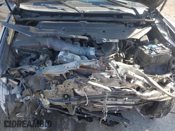 ✅ 2020 Toyota 4Runner SR5 • VIN: JTEBU5JR5L5805504 • Lot: 70603375. Wystawiony na Copart z przebiegiem 39 093 mil. Bezpłatny archiwum sprzedaży aukcyjnych z USA i szczegółowy raport historii pojazdu na DreamBid. Zdjęcie 12.