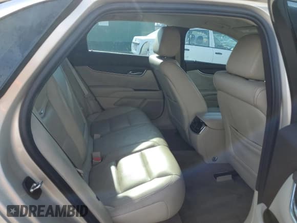 ✅ 2015 Cadillac XTS • VIN: 2G61L5S3XF9227620 • Лот: 82971784. Опубликован ранее на Copart с пробегом 48 806 миль. Бесплатный доступ к архиву аукционных продаж из США и подробный отчёт об истории автомобиля на DreamBid. Изображение 10.