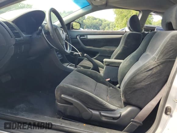 ✅ 2003 Honda Accord LX • VIN: 1HGCM72253A028790 • Lot: 63900985. Wystawiony na Copart z przebiegiem 261 109 mil. Bezpłatny archiwum sprzedaży aukcyjnych z USA i szczegółowy raport historii pojazdu na DreamBid. Zdjęcie 7.