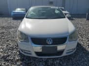 ✅ 2010 Volkswagen Eos Komfort • VIN: WVWBA7AH8AV011335 • Лот: 63392855. Опубликован ранее на Copart с пробегом 161 586 миль. Бесплатный доступ к архиву аукционных продаж из США и подробный отчёт об истории автомобиля на DreamBid. Изображение 5.