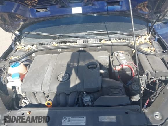 ✅ 2012 Volkswagen Jetta SE • VIN: 3VWBP7AJ0CM399432 • Lot: 43708220. Listed on IAAI with 140,687 mi. Free auction sales archive from the USA and detailed vehicle history report at DreamBid. Image 10.