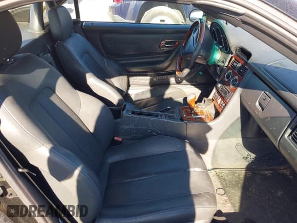 ✅ 2003 Mercedes-Benz SLK 320 • VIN: WDBKK65F83F286599 • Lot: 43907384. Listed on IAAI with 169,447 mi. Free auction sales archive from the USA and detailed vehicle history report at DreamBid. Image 5.