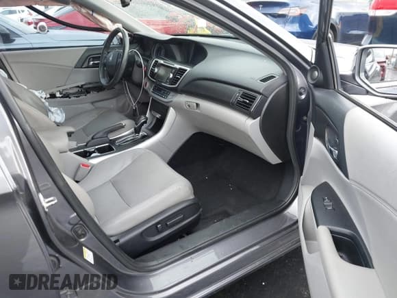 ✅ 2015 Honda Accord EX-L • VIN: 1HGCR2F80FA119201 • Лот: 43634924. Опубликован ранее на IAAI с пробегом 151 475 миль. Бесплатный доступ к архиву аукционных продаж из США и подробный отчёт об истории автомобиля на DreamBid. Изображение 5.