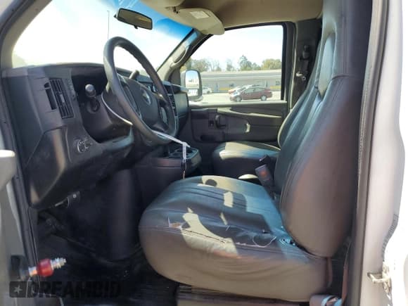 ✅ 2008 Chevrolet Express Cargo • VIN: 1GCGG25C581202010 • Lot: 61499705. Listed on Copart with 316,849 mi. Free auction sales archive from the USA and detailed vehicle history report at DreamBid. Image 7.