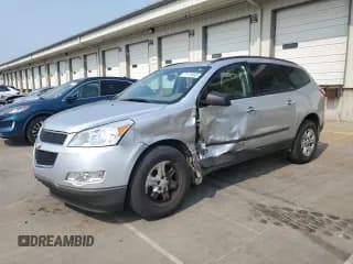 ✅ 2012 Chevrolet Traverse LS • VIN: 1GNKRFED9CJ264921 • Lot: 71125805. Wystawiony na Copart z przebiegiem 212 293 mil. Bezpłatny archiwum sprzedaży aukcyjnych z USA i szczegółowy raport historii pojazdu na DreamBid. Zdjęcie 1.