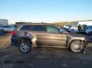 ✅ 2018 Jeep Grand Cherokee Summit • VIN: 1C4RJFJG4JC274823 • Лот: 43483647. Опубликован ранее на IAAI с пробегом 52 201 миль. Бесплатный доступ к архиву аукционных продаж из США и подробный отчёт об истории автомобиля на DreamBid. Изображение 13.