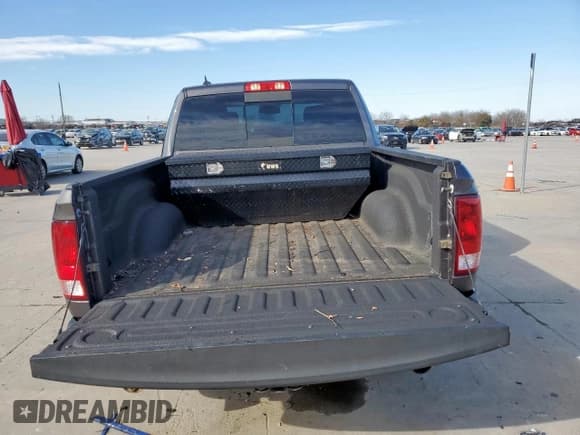 ✅ 2019 Ram 1500 Big Horn • VIN: 1C6RR7LT6KS620863 • Лот: 53536115. Опубликован ранее на Copart с пробегом 69 033 миль. Бесплатный доступ к архиву аукционных продаж из США и подробный отчёт об истории автомобиля на DreamBid. Изображение 6.