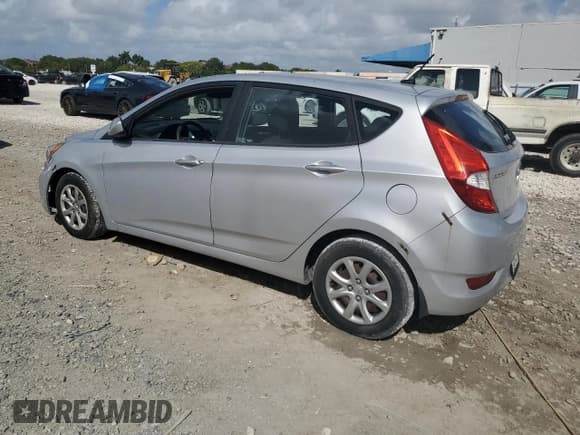 ✅ 2014 Hyundai Accent GS • VIN: KMHCT5AE3EU172921 • Лот: 78064564. Опубликован ранее на Copart с пробегом 99 362 миль. Бесплатный доступ к архиву аукционных продаж из США и подробный отчёт об истории автомобиля на DreamBid. Изображение 2.