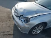 ✅ 2007 Mercedes-Benz C 280 Luxury • VIN: WDBRF54H47A953252 • Lot: 43634073. Wystawiony na IAAI z przebiegiem 132 195 mil. Bezpłatny archiwum sprzedaży aukcyjnych z USA i szczegółowy raport historii pojazdu na DreamBid. Zdjęcie 6.