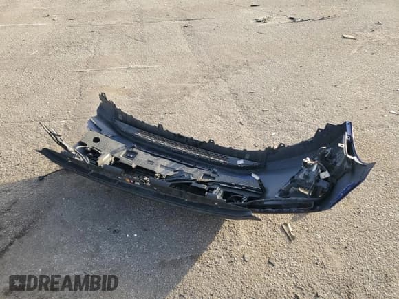 ✅ 2019 Hyundai Ioniq • VIN: KMHC65LD3KU159724 • Лот: 43084935. Опубликован ранее на Copart с пробегом 111 112 миль. Бесплатный доступ к архиву аукционных продаж из США и подробный отчёт об истории автомобиля на DreamBid. Изображение 12.