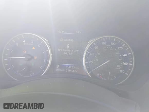 ✅ 2017 Infiniti Q50 Premium • VIN: JN1EV7AP2HM737834 • Lot: 43728210. Wystawiony na IAAI z przebiegiem 114 263 mil. Bezpłatny archiwum sprzedaży aukcyjnych z USA i szczegółowy raport historii pojazdu na DreamBid. Zdjęcie 7.