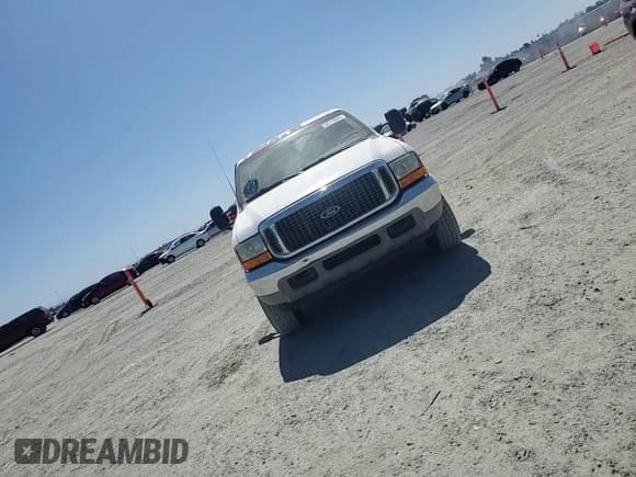 ✅ 2000 Ford Excursion Limited • VIN: 1FMNU43SXYED53743 • Lot: 59313845. Wystawiony na Copart z przebiegiem 391 409 mil. Bezpłatny archiwum sprzedaży aukcyjnych z USA i szczegółowy raport historii pojazdu na DreamBid. Zdjęcie 14.