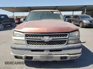✅ 2006 Chevrolet Silverado 1500 LT1 • VIN: 2GCEC13T561138400 • Лот: 75728854. Опубликован ранее на Copart с пробегом 243 878 миль. Бесплатный доступ к архиву аукционных продаж из США и подробный отчёт об истории автомобиля на DreamBid. Изображение 5.