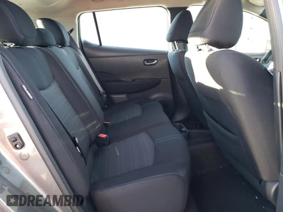 ✅ 2025 Nissan LEAF S • VIN: 1N4AZ1BV3SC561857 • Lot: 81076944. Wystawiony na Copart z przebiegiem 4 410 mil. Bezpłatny archiwum sprzedaży aukcyjnych z USA i szczegółowy raport historii pojazdu na DreamBid. Zdjęcie 10.