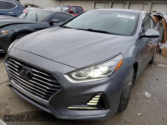 ✅ 2018 Hyundai Sonata Limited • VIN: 5NPE34AF1JH675609 • Lot: 70712582. Listed on Copart with 93,239 mi. Free auction sales archive from the USA and detailed vehicle history report at DreamBid. Image 5.